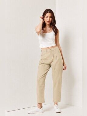 NWT A.C.W Pleated Pants Sz 3